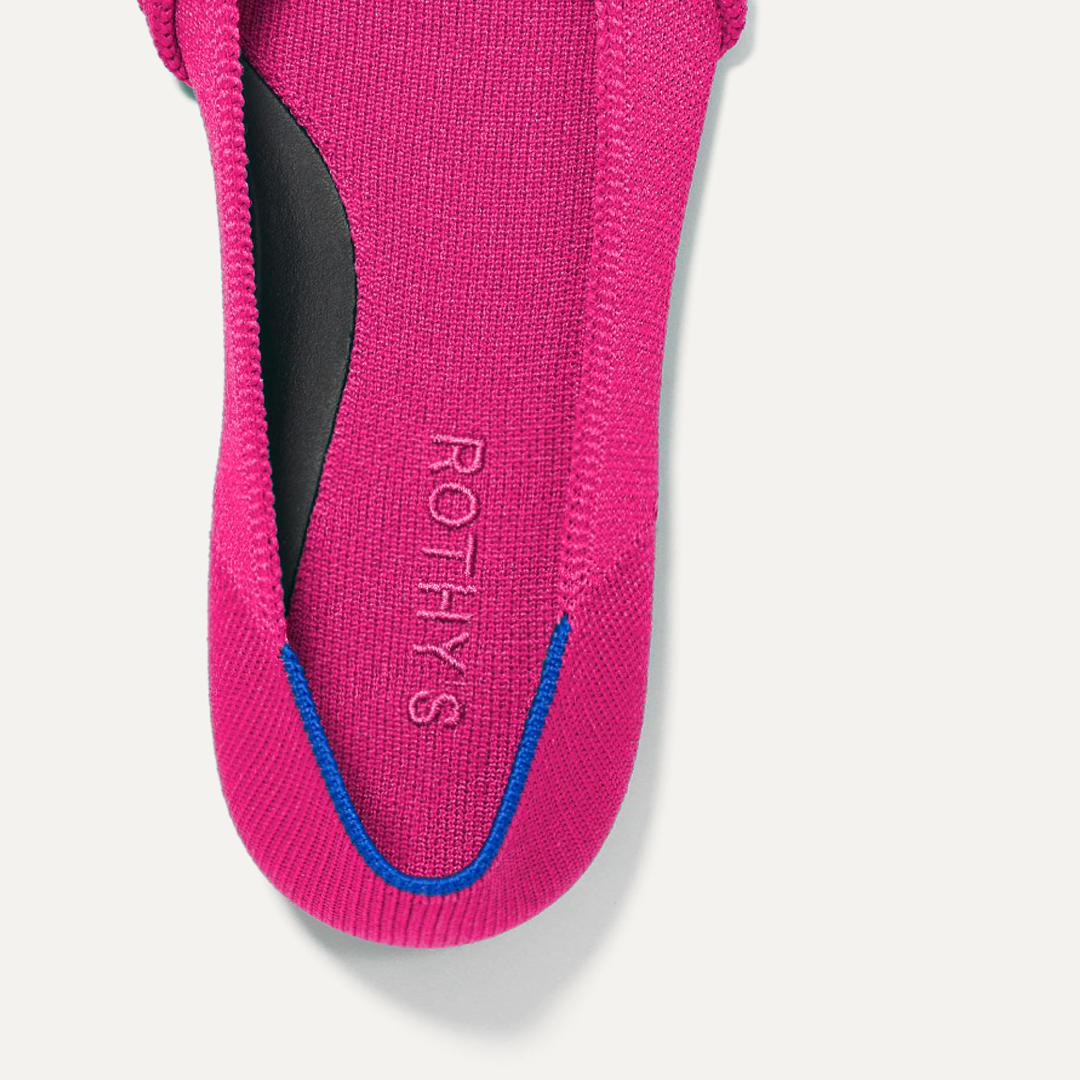 A close up view of the insole of The Knot Point II.